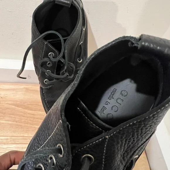 Gucci Low Top Chukka Sneakers size 6.5 Men